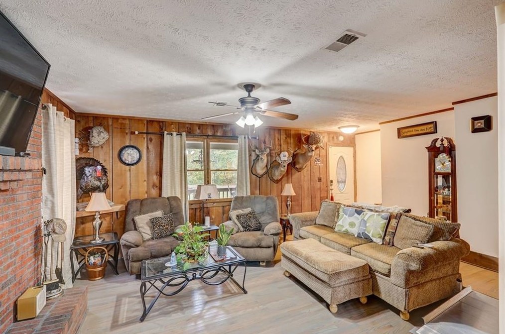 2635 Kent Dr, Lithia Springs, GA 30122-3740