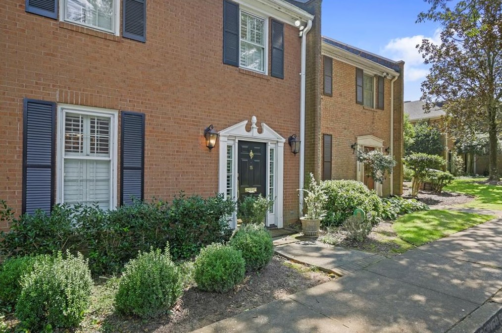 15 Prescott Walk, Atlanta, GA 30307-1217