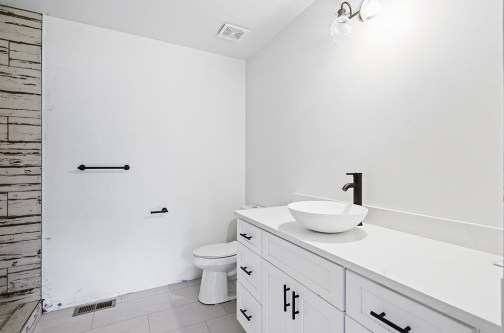 610 Madola Rd #4, Epworth, GA 30541