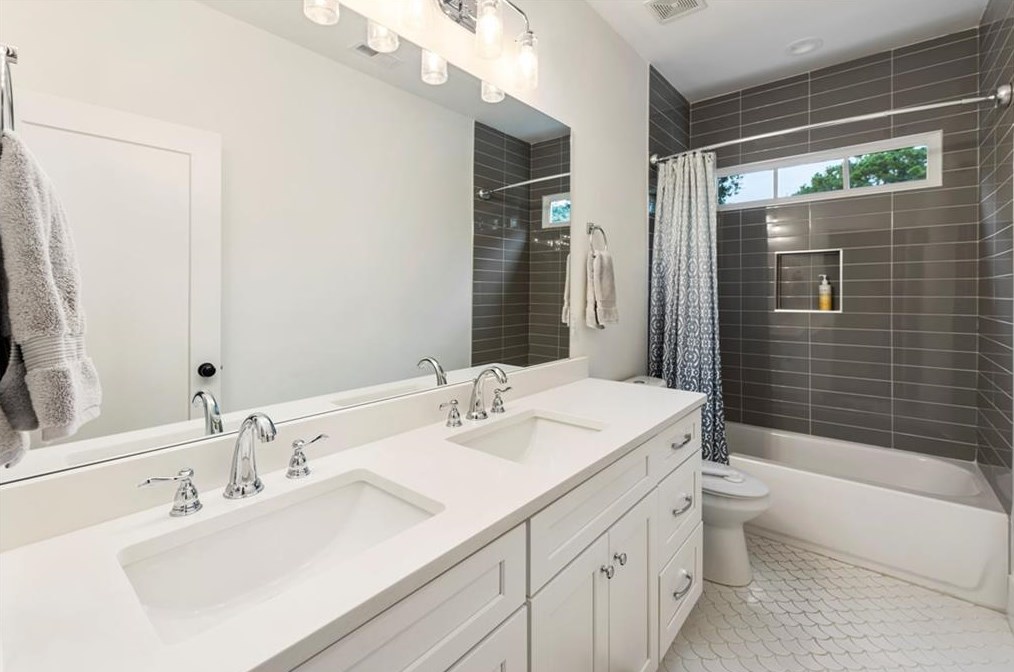 1124 Ralph Rd, Atlanta GA 30324-4624 exterior