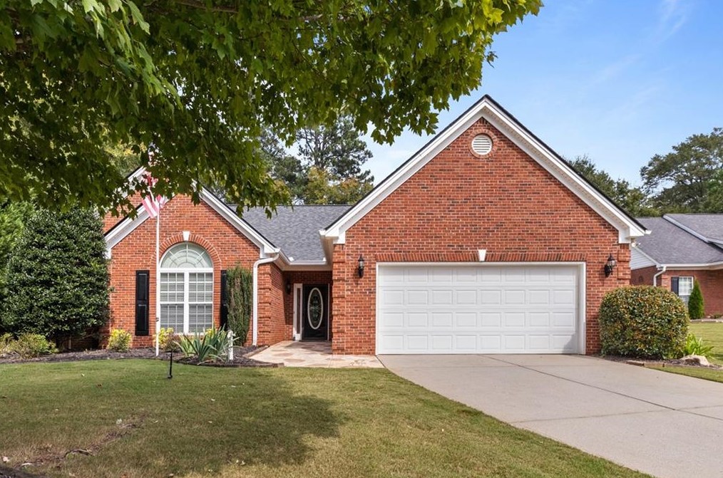 518 Park Pl Ct, Social Circle, GA 30025