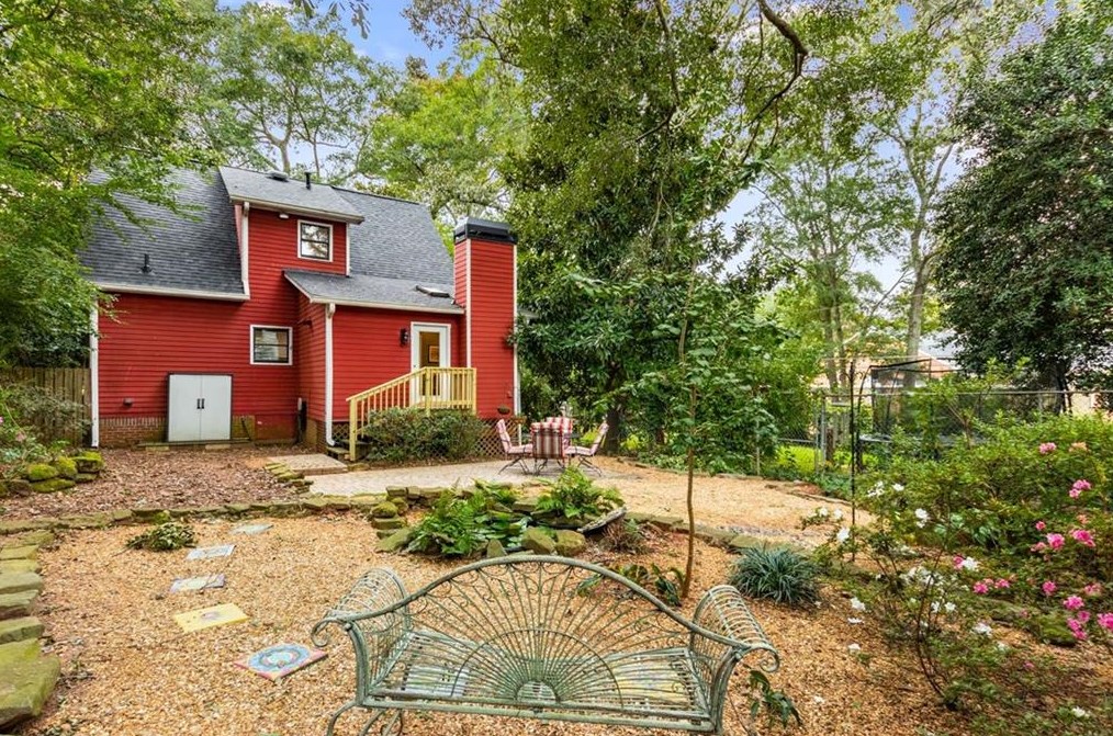 608 Avery St, Decatur GA  30030-3811 exterior