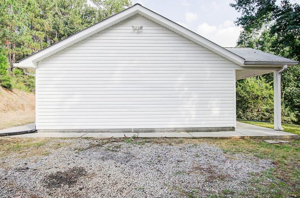 237 Hall Memorial Rd, Calhoun GA 30701-8354 exterior