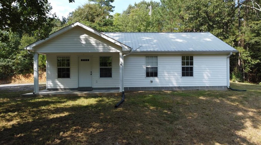 237 Hall Memorial Rd, Calhoun GA 30701-8354 exterior