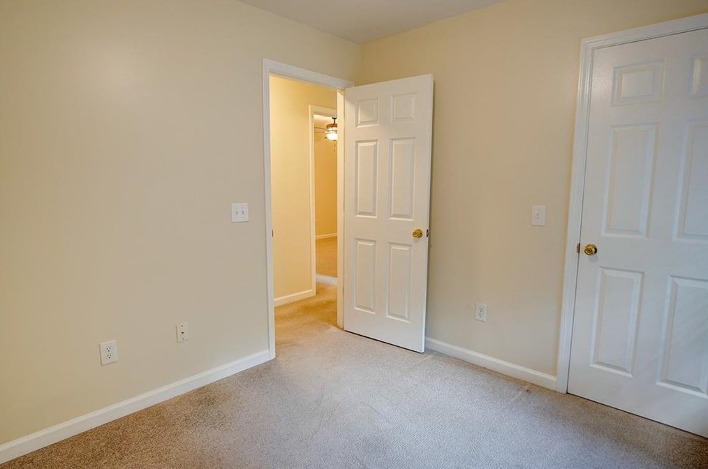 237 Hall Memorial Rd, Calhoun GA 30701-8354 exterior