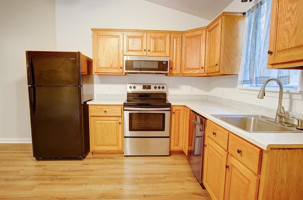 237 Hall Memorial Rd, Calhoun GA 30701-8354 exterior