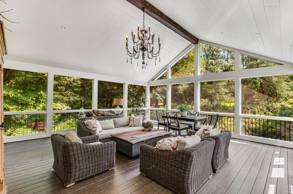 740 Weatherly Ln, Atlanta GA  exterior