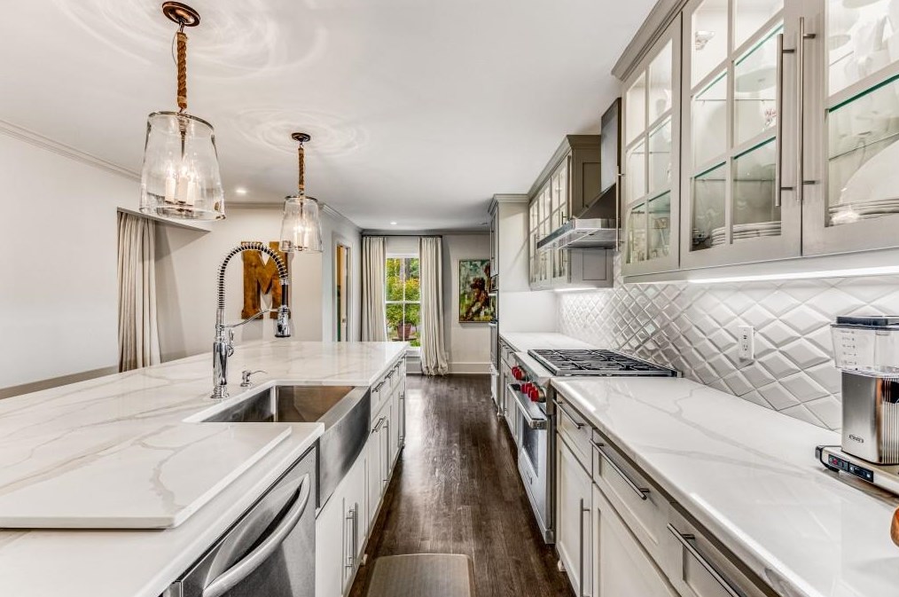 740 Weatherly Ln, Atlanta GA  exterior