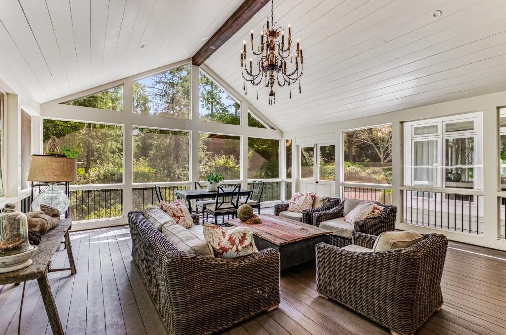 740 Weatherly Ln, Atlanta GA  exterior