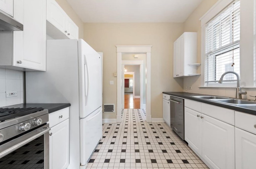 115 Feld Ave, Decatur GA  30030-3509 exterior