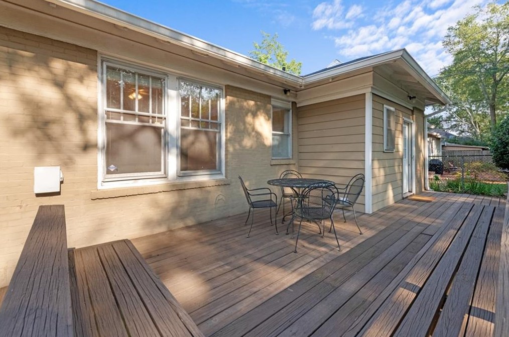 115 Feld Ave, Decatur GA  30030-3509 exterior