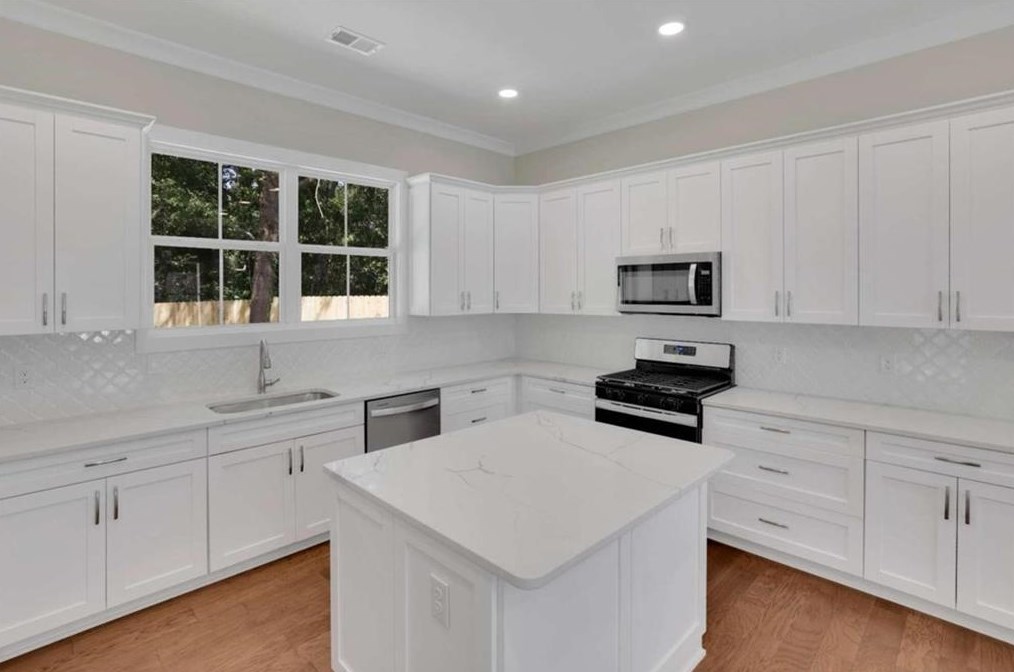 2689 Rantin Dr, Atlanta GA 30344 exterior