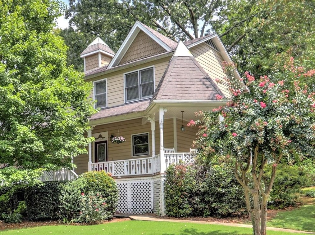 1449 Cambridge Cmn, Decatur GA  30033-2047 exterior