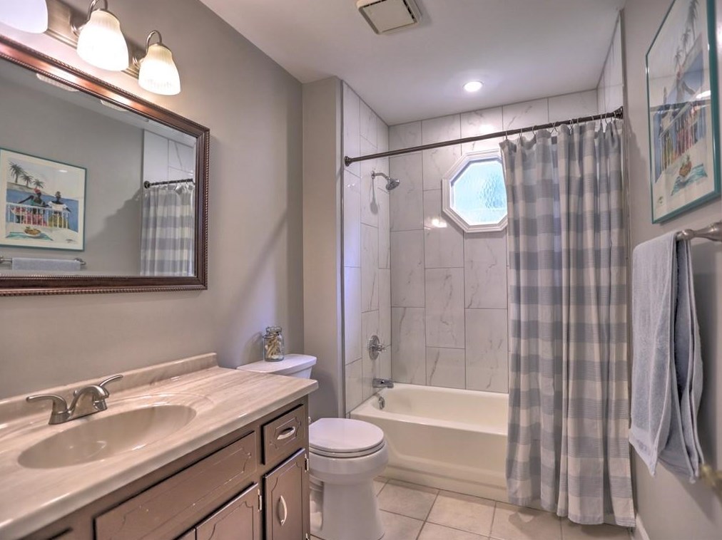 1449 Cambridge Cmn, Decatur GA  30033-2047 exterior