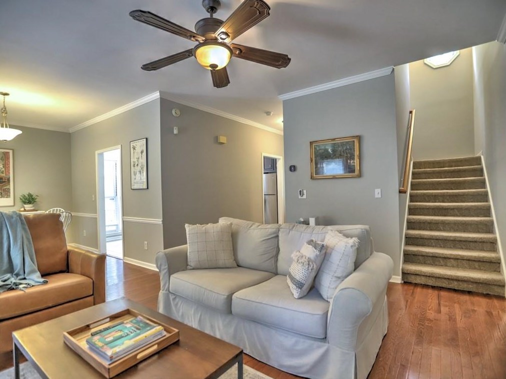 1449 Cambridge Cmn, Decatur GA  30033-2047 exterior