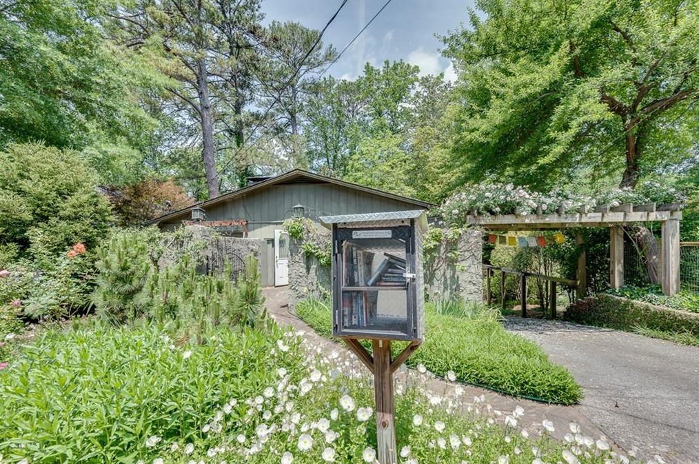 882 Amsterdam Ave Ne #1, Atlanta, GA 30306