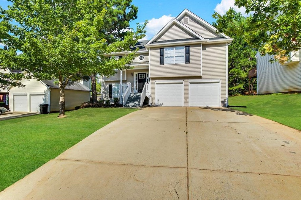 6557 Snowbird Ln, Douglasville, GA 30134