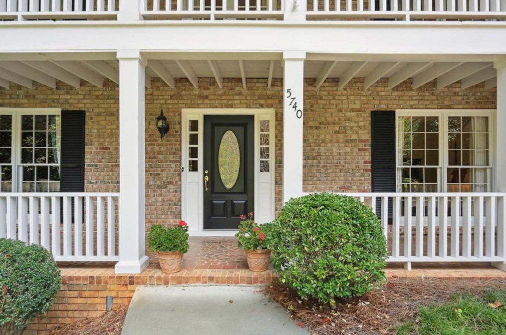 5740 Riverwood Dr, Atlanta, GA 30328-3727