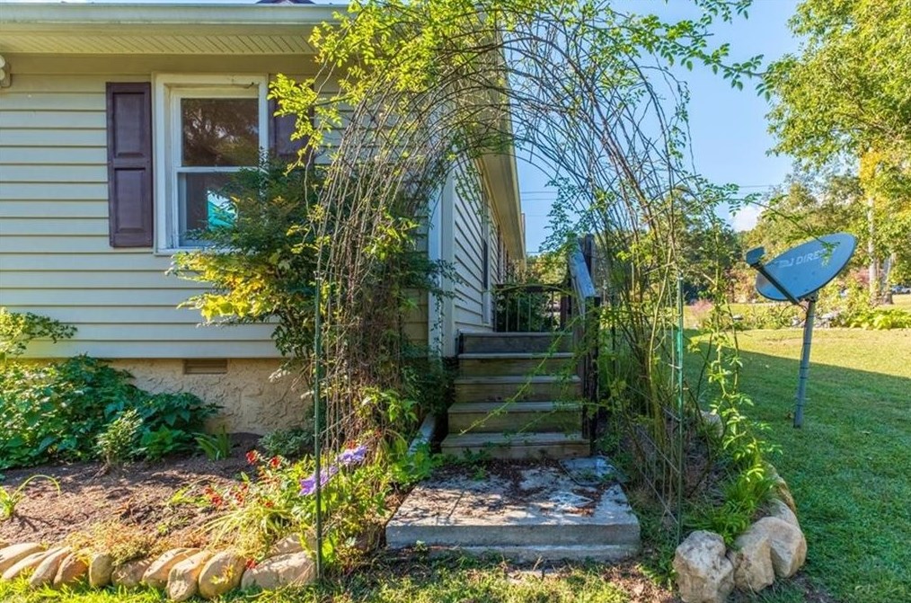 4847 Villa Rica Hwy, Dallas GA  30157-6948 exterior