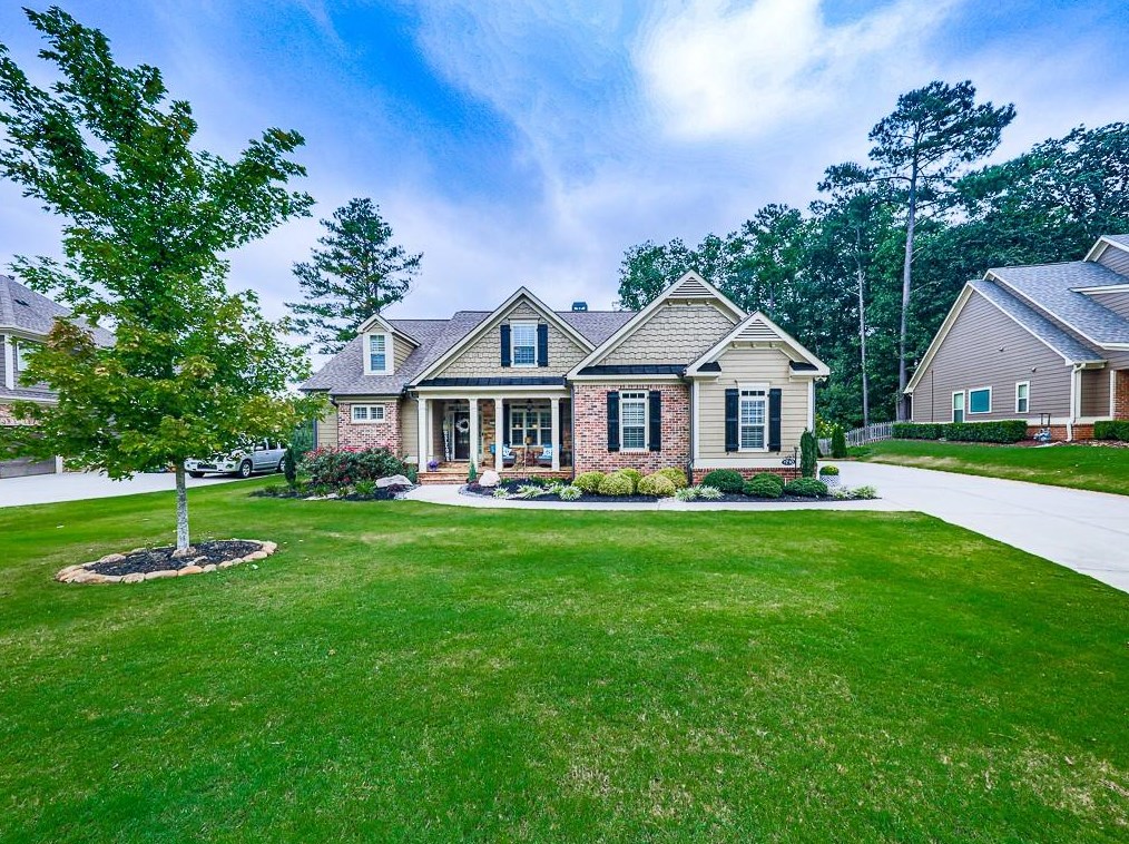 1710 Brooks Farm Dr, Acworth, GA 30101