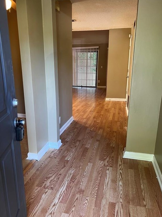1090 Falling Water Dr, Smyrna, GA 30080-2646