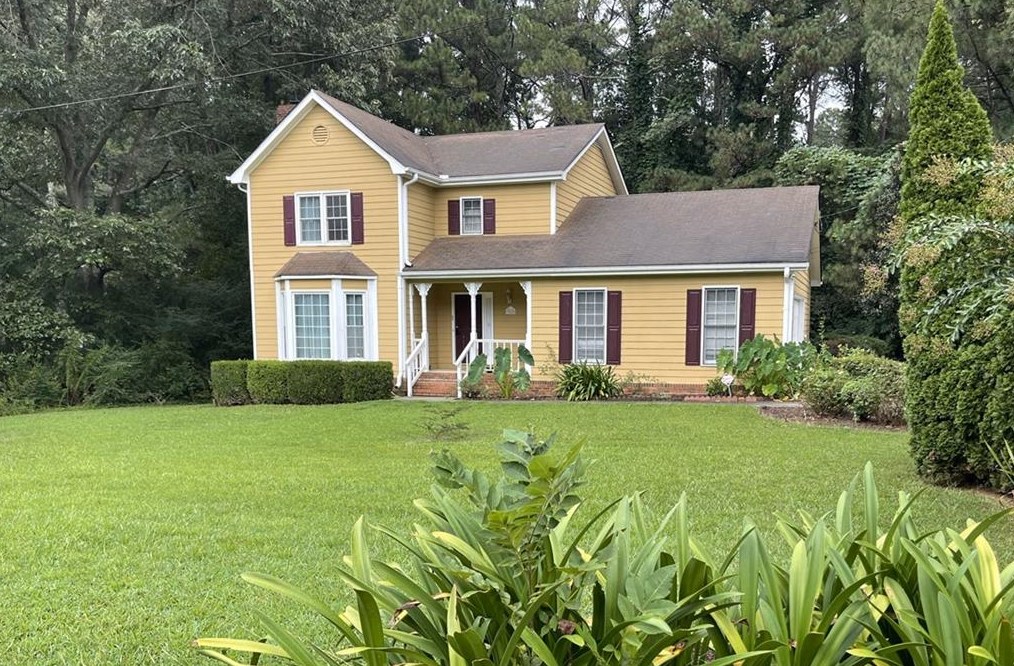 3865 Laurel Falls Dr, Lithonia, GA 30039