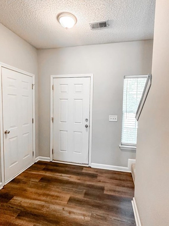 111 Primrose Dr, Cumming, GA 30040-2761