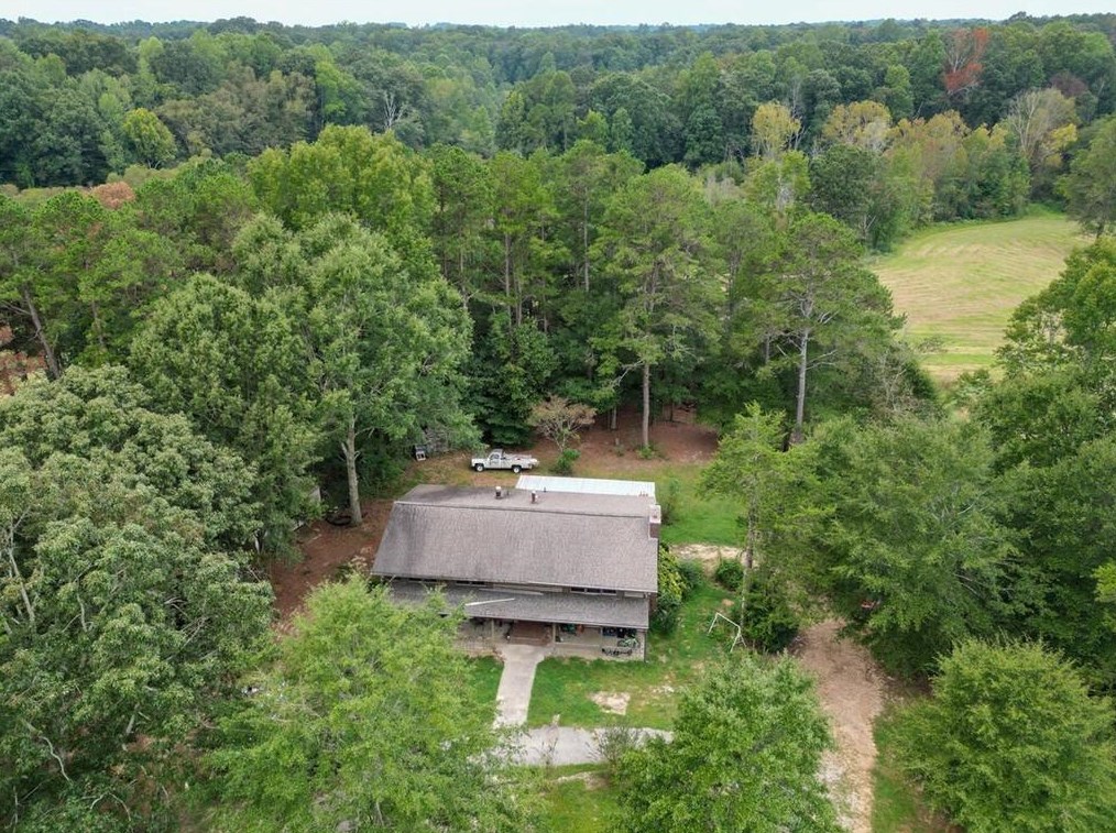 588 Bell Rd, Lula, GA 30554