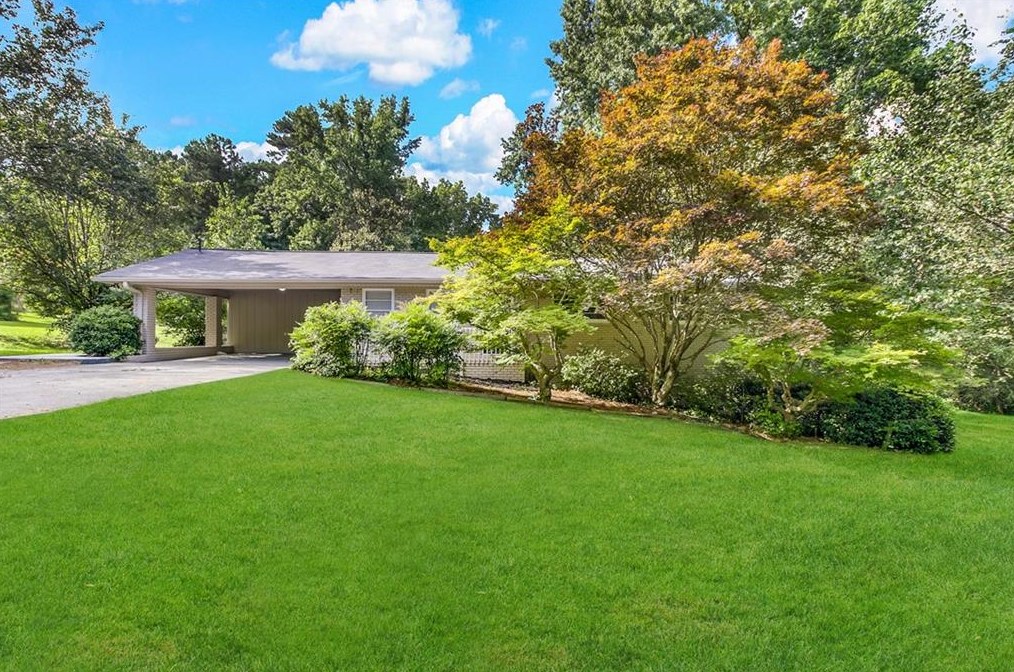 8596 Timberlane Dr, Douglasville, GA 30134