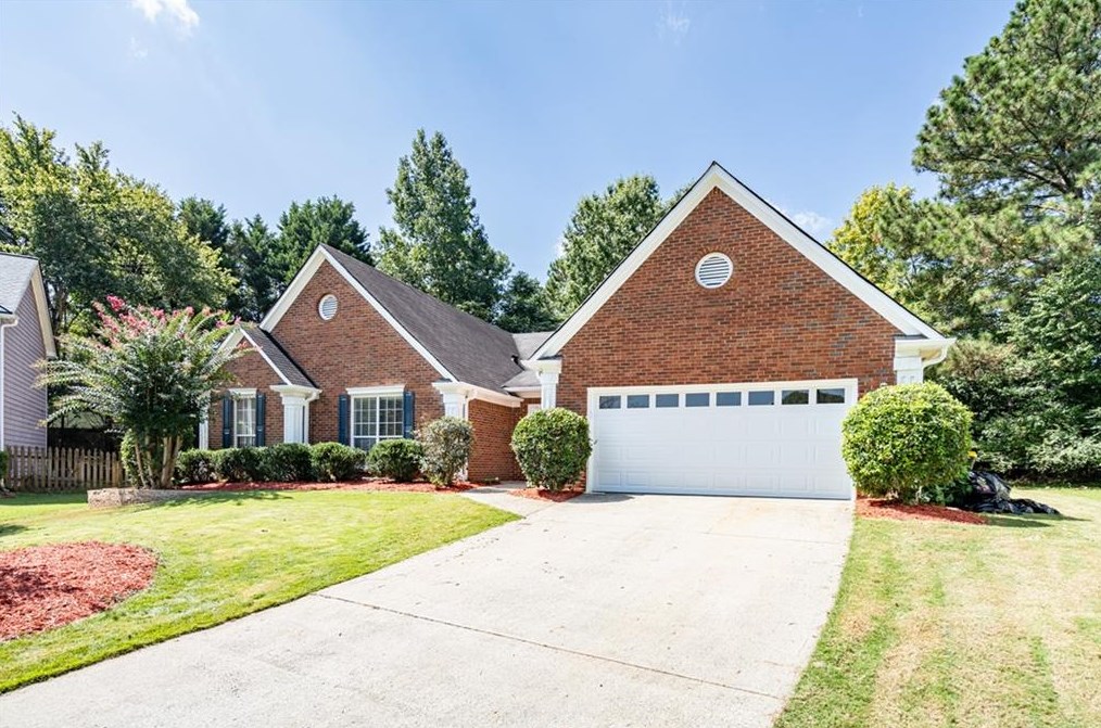 145 Starfire Ln, Alpharetta, GA 30022-7940