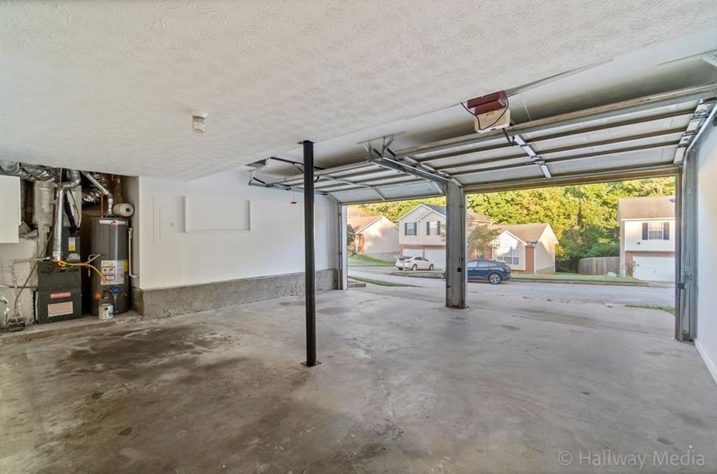 2211 Ramblewood Cir, Decatur GA  30035-3611 exterior