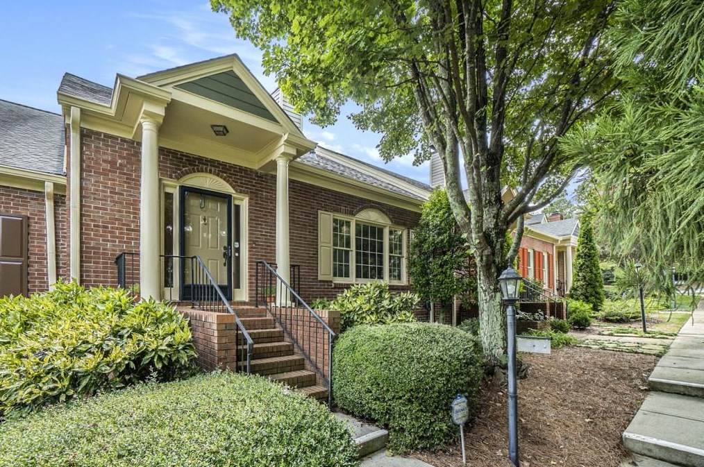 1430 Winston Pl, Decatur GA  30033-1951 exterior