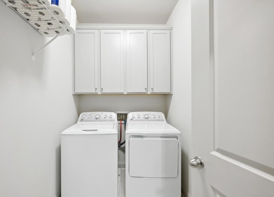 2480 Skyland Dr, Atlanta GA  30319-3759 exterior