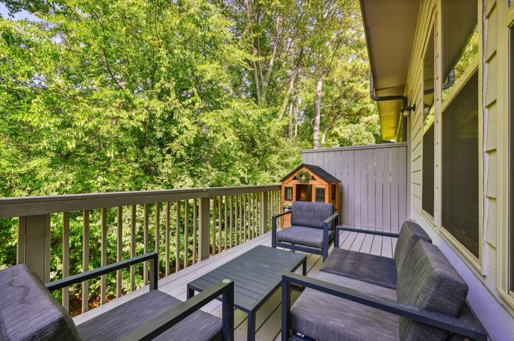 2480 Skyland Dr, Atlanta GA  30319-3759 exterior