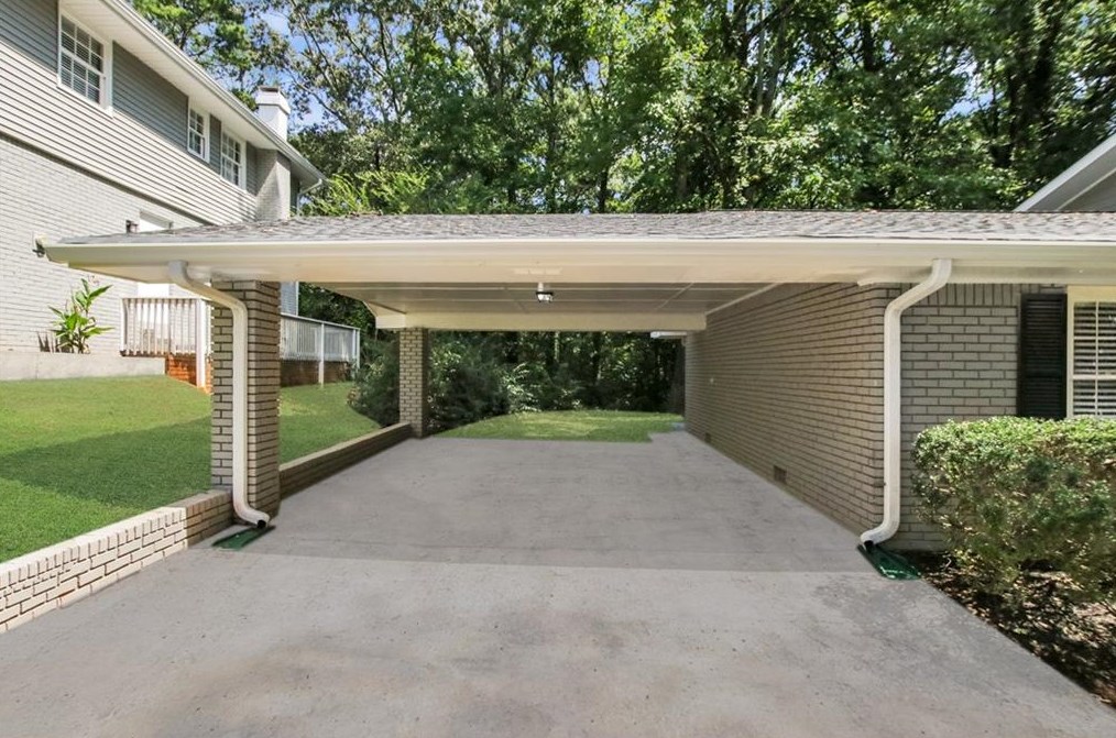 2296 Sterling Ridge Rd, Decatur, GA 30032