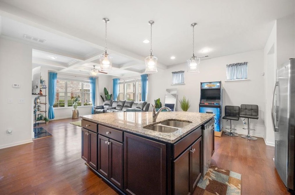7788 Rutgers Cir, Fairburn GA  30213 exterior