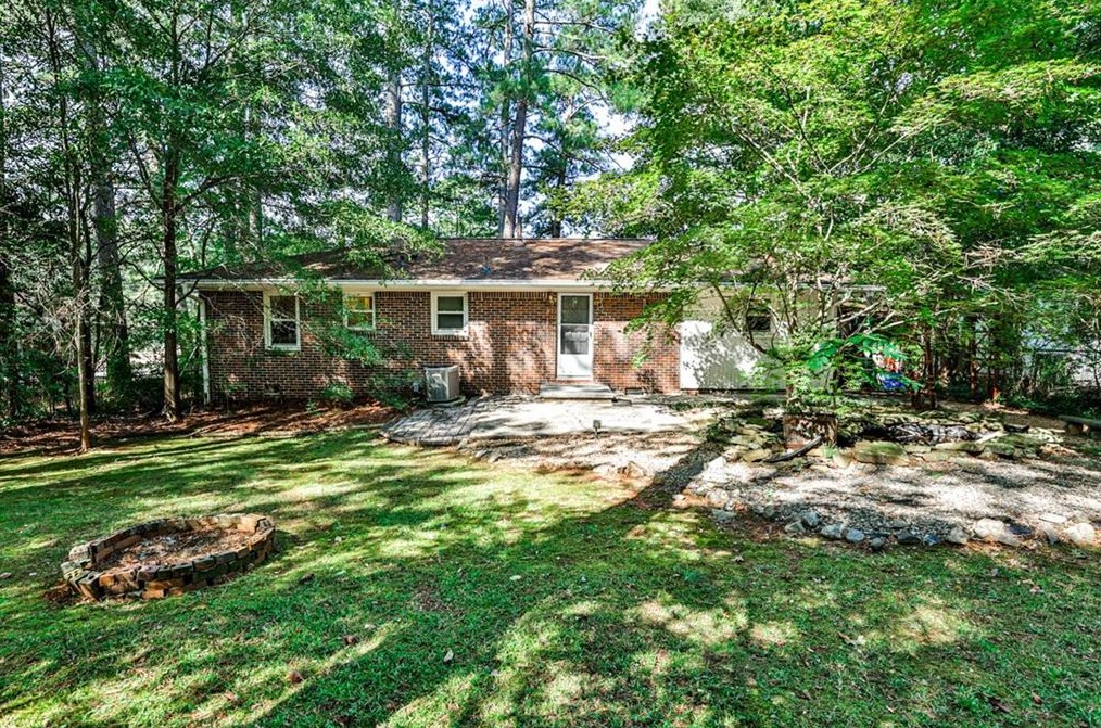 3186 Vine Cir, Decatur GA  30033-5109 exterior