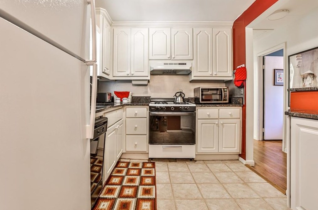 3186 Vine Cir, Decatur GA  30033-5109 exterior