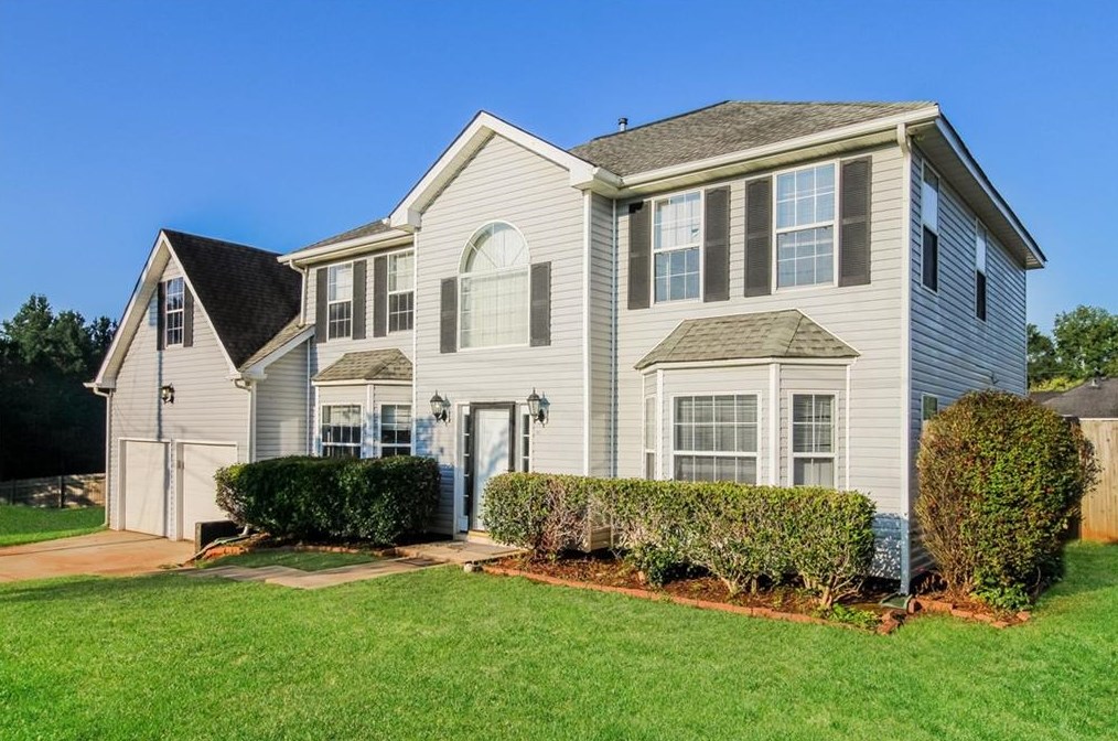 2360 Bankside Cir, Decatur GA  30035-2544 exterior