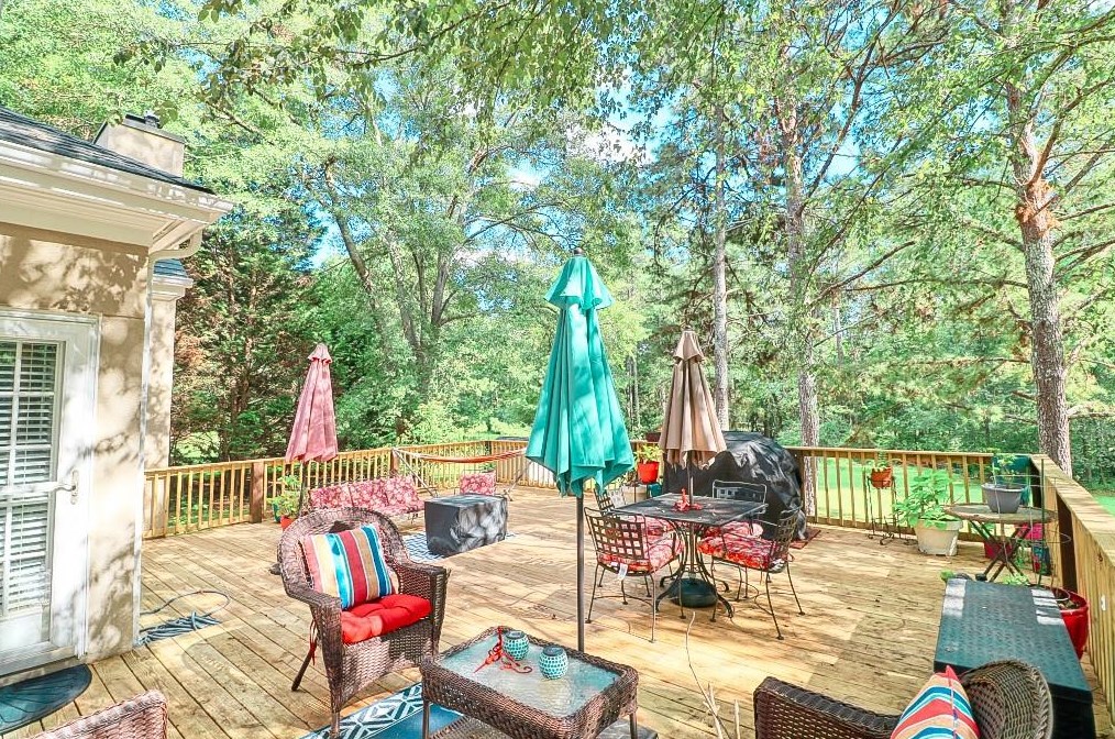 1220 Chaddwyck Dr, Athens GA  30606-7005 exterior