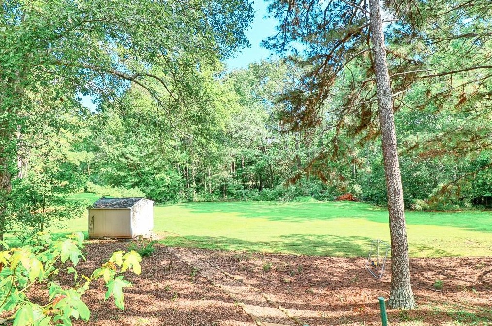 1220 Chaddwyck Dr, Athens GA  30606-7005 exterior