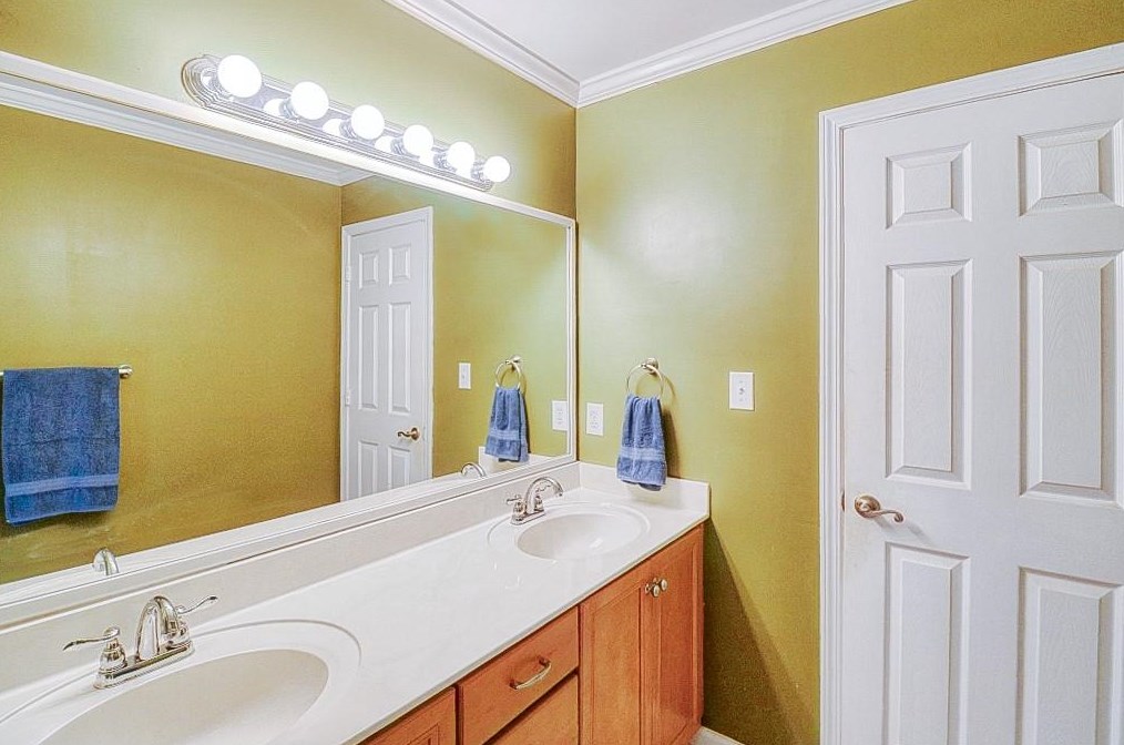 1220 Chaddwyck Dr, Athens GA  30606-7005 exterior