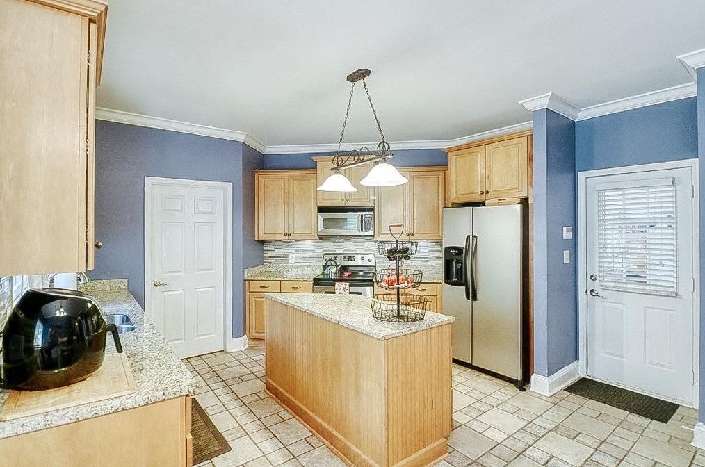 1220 Chaddwyck Dr, Athens GA  30606-7005 exterior