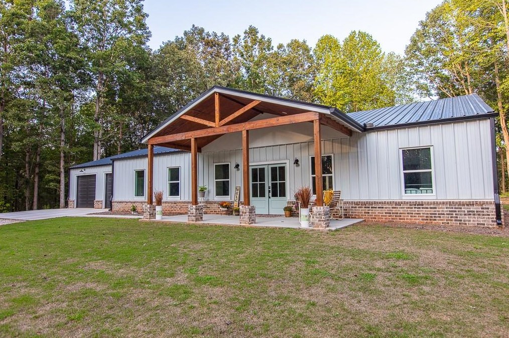 35 Old Mill Rd, Jefferson, GA 30549