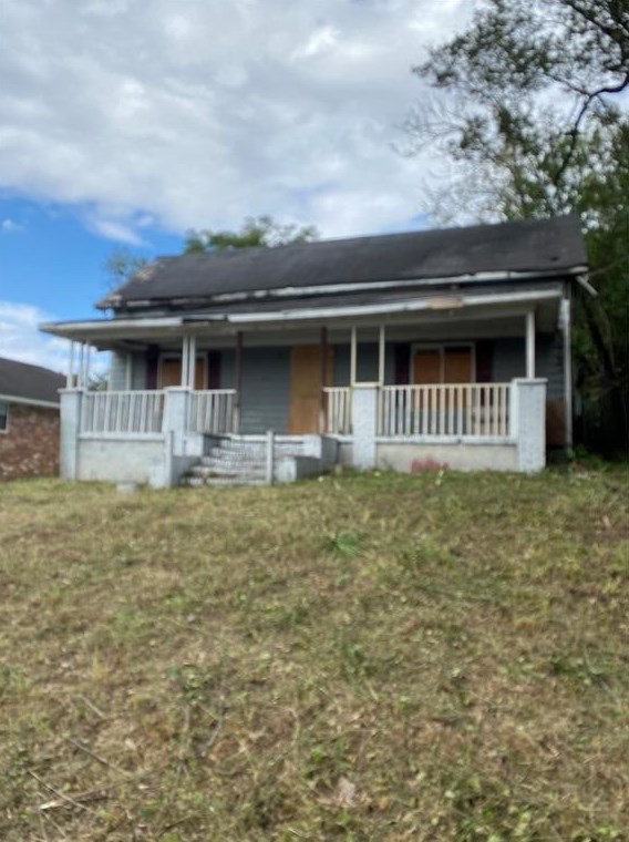 1066 Woolfolk St, Macon, GA 31217