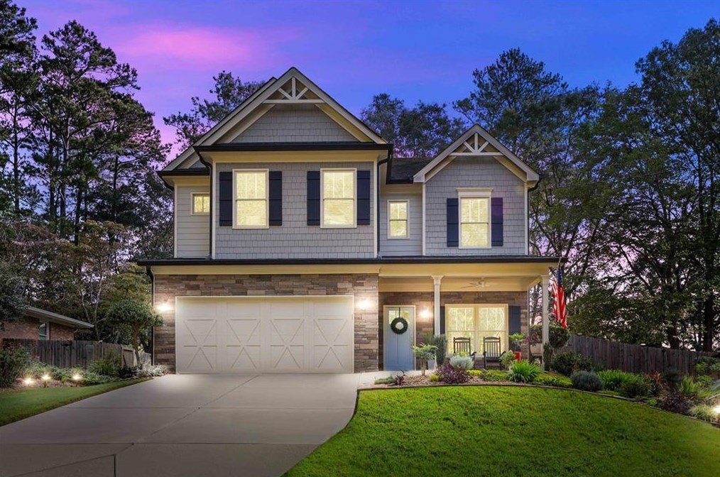 180 Jade Cove Dr, Roswell, GA 30075-4651