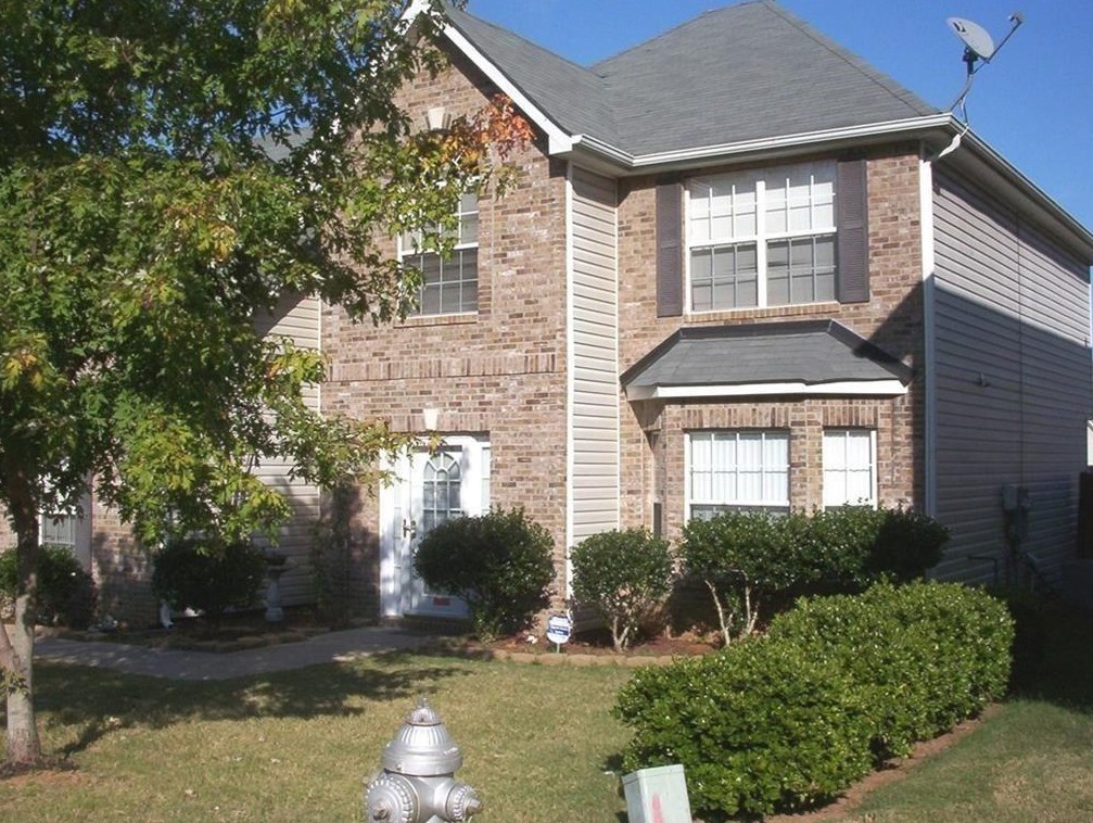 3414 Creekview Dr, Rex, GA 30273-5042