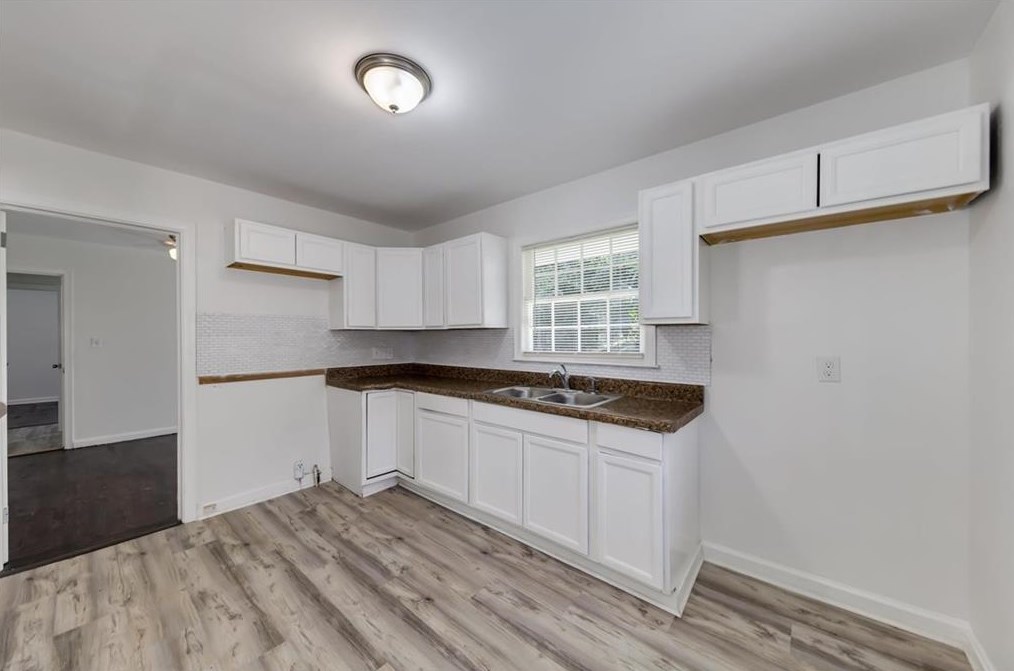 2234 Sharon Way, Decatur GA  30032-5757 exterior