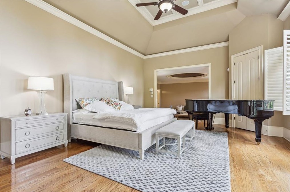 3073 Woodrow Way, Atlanta GA  30319-2707 exterior