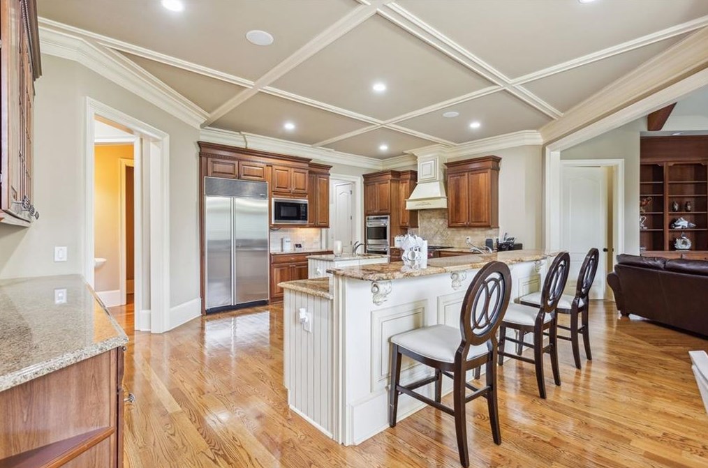 3073 Woodrow Way, Atlanta GA  30319-2707 exterior